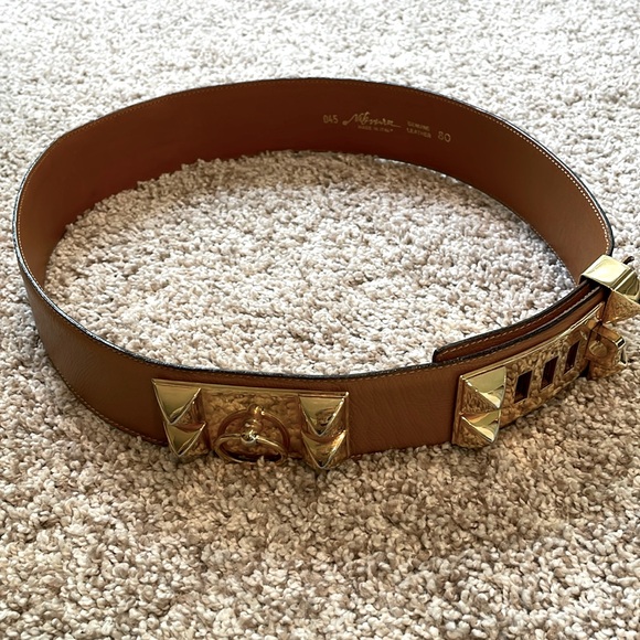 Accessories - Leather belt made in Italy with gold accents. Size 80 cm